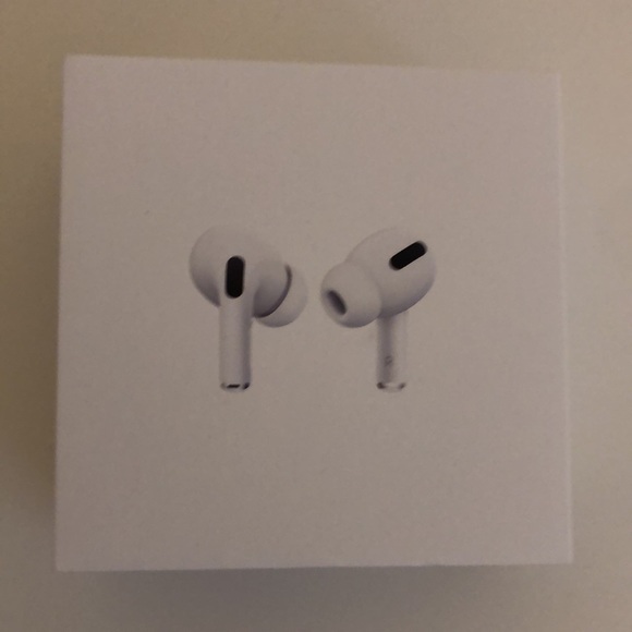 AirPods Pro 1st generation - Picture 2 of 3